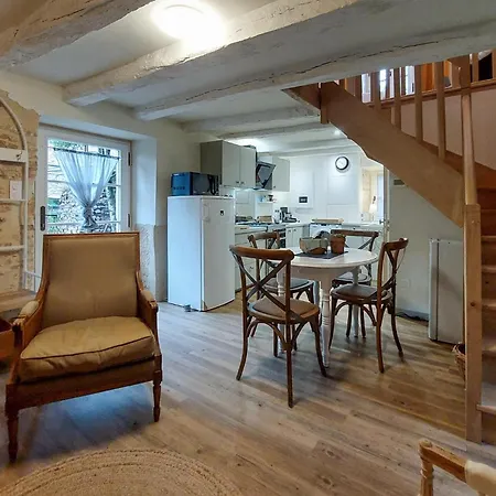 Charmante Maison * サン・レオン・シュル・ヴェゼール